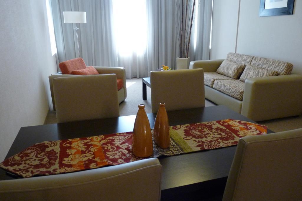 Land Plaza Hotel Bahía Blanca Zewnętrze zdjęcie